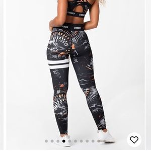 Stronger Label Safari leggings